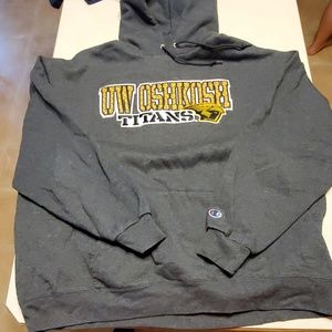 Mens UW-Oshkosh sweatshirt